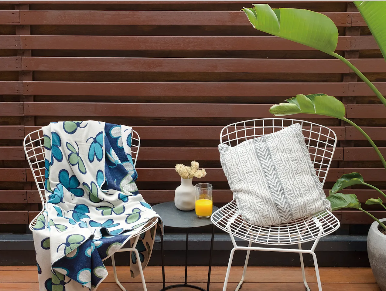 BLANKETS - FLUTTER - KNIT BLANKETS