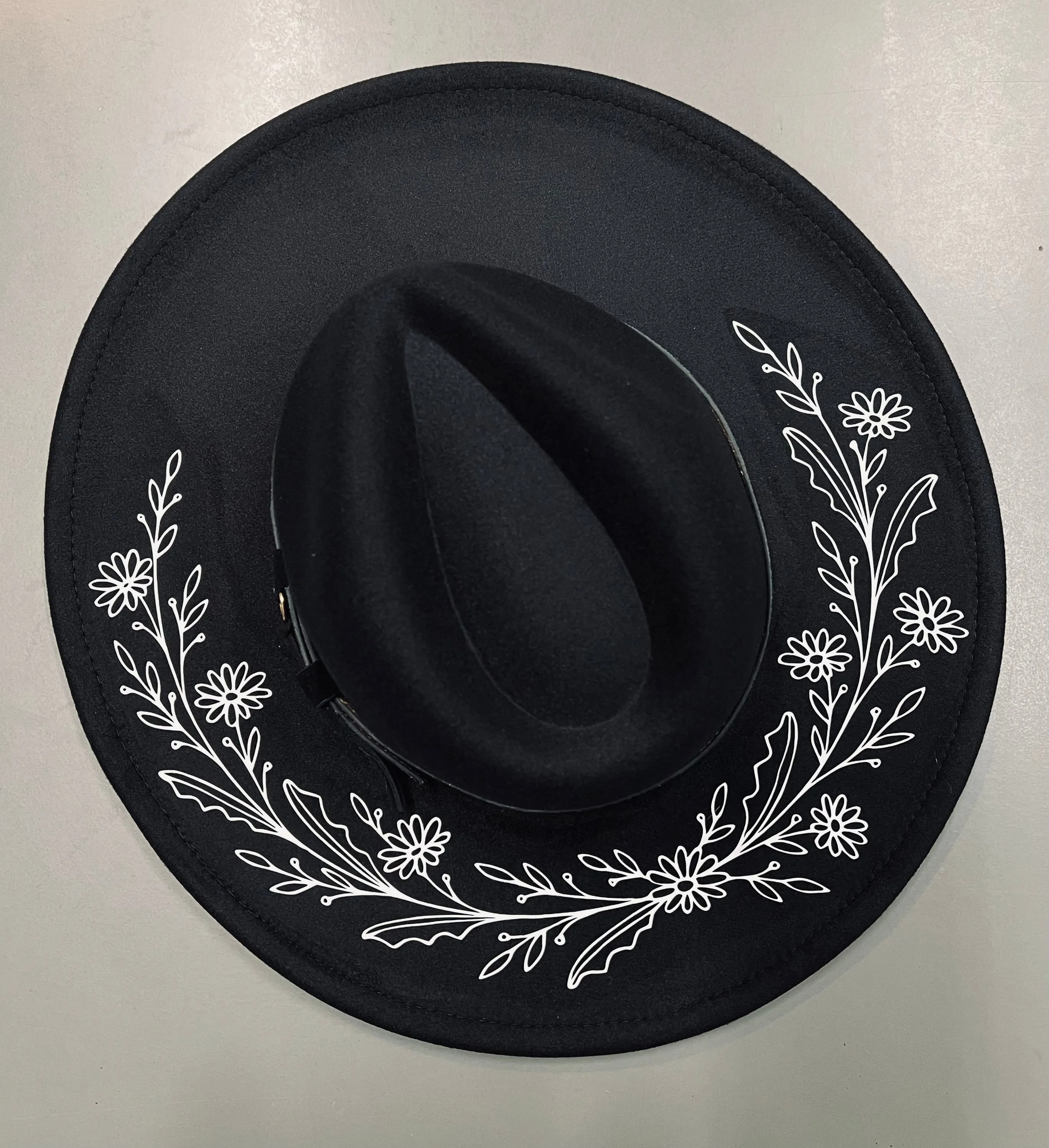Vegan Felt Hat - XL Brim - Daisies